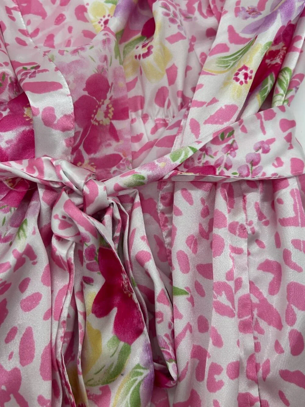 Morgan Taylor Intimates Womens Size Small Medium Satin Mid Length Robe Pink